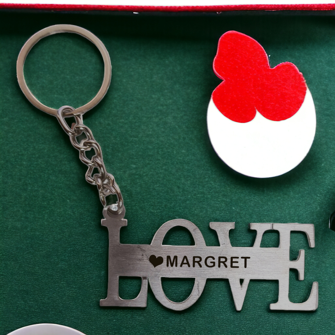 PERSONALISED METAL KEYCHAIN WITH NAME