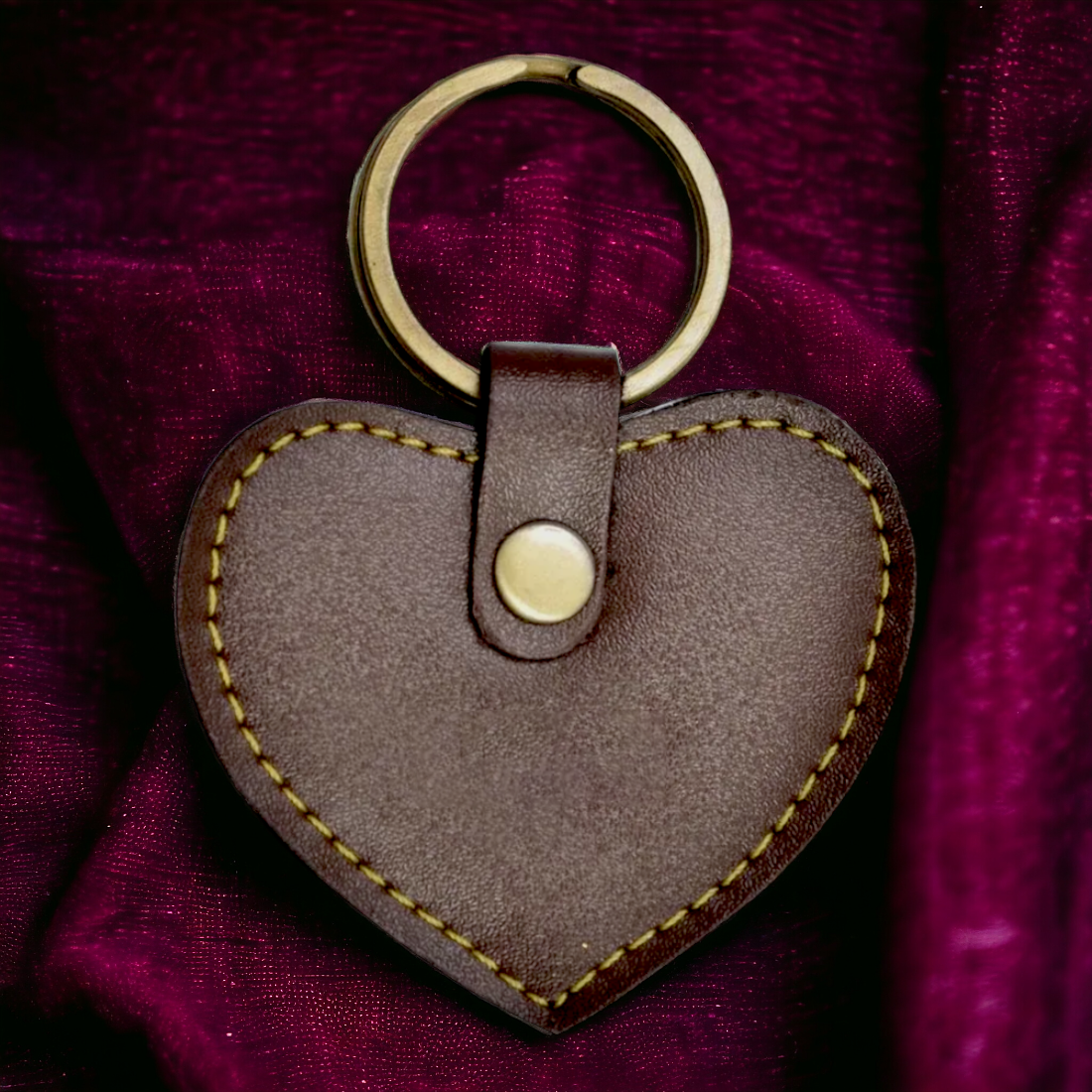PERSONALISED STYLISH HEART KEYCHAIN - BROWN