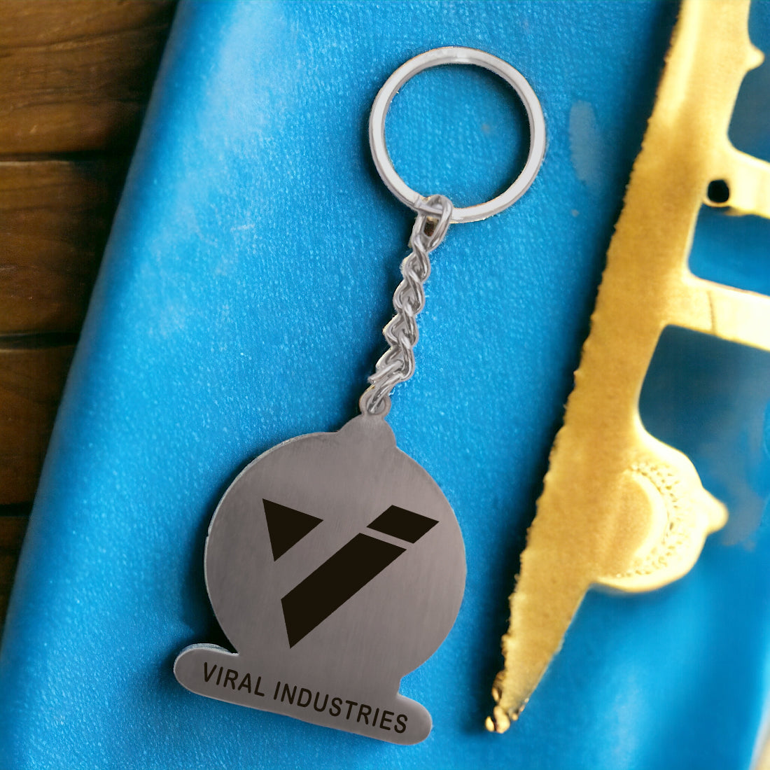 PERSONALISED METAL KEYCHAIN WITH NAME