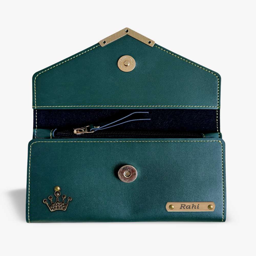 PERSONALISED WOMEN'S WALLET - OLIVE hover