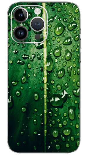 Water droplets on a leaf Mobile Skin Wrap